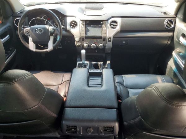 2017 TOYOTA TUNDRA