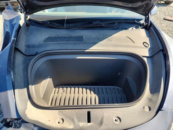 2021 TESLA MODEL Y — Engine bay