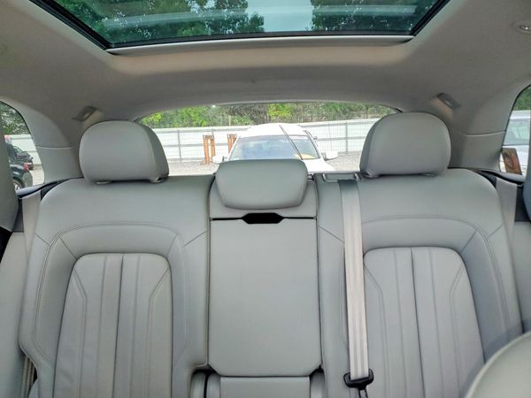2018 AUDI Q5 quattro Premium Plus