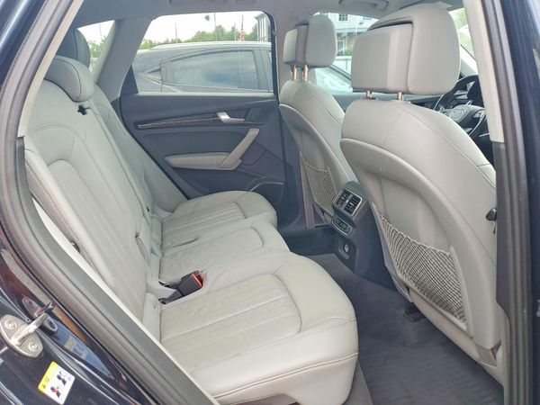 2018 AUDI Q5 quattro Premium Plus