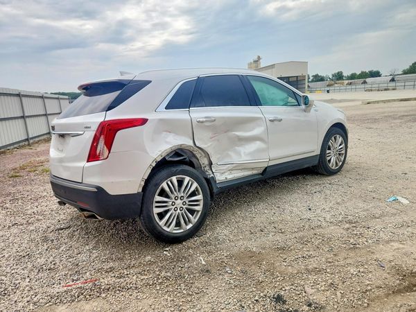 2017 CADILLAC XT5 Premium Luxury