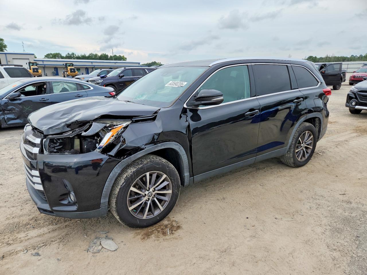 2019 TOYOTA HIGHLANDER SE/XLE