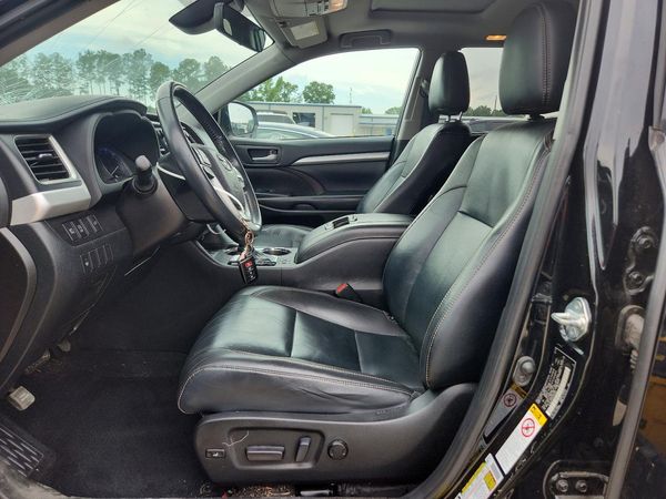 2019 TOYOTA HIGHLANDER SE/XLE