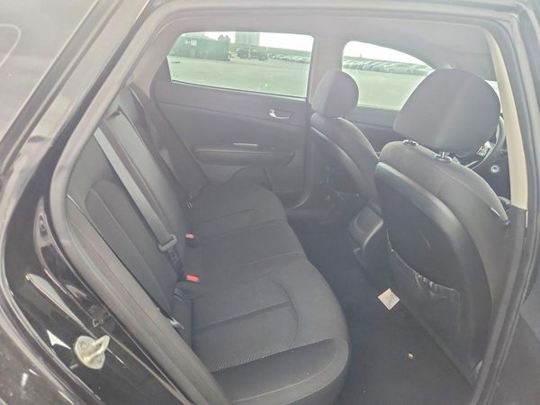 2019 KIA OPTIMA LX, S