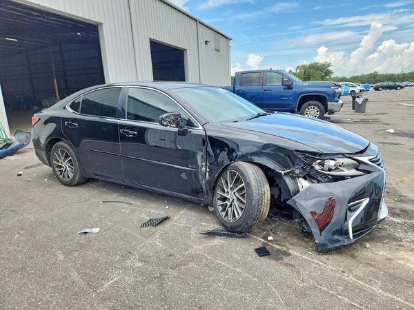 2016 LEXUS ES