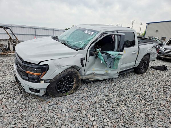 2024 FORD F150 — Front 3/4