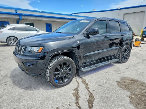 2018 JEEP GRAND CHEROKEE LAREDO 4X4