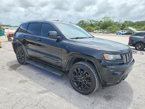 2018 JEEP GRAND CHEROKEE LAREDO 4X4