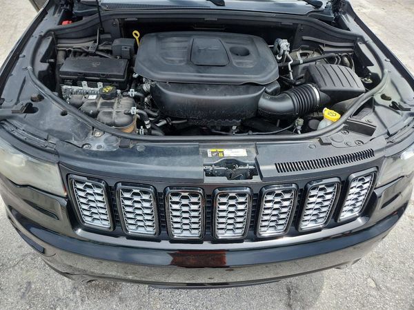 2018 JEEP GRAND CHEROKEE LAREDO 4X4