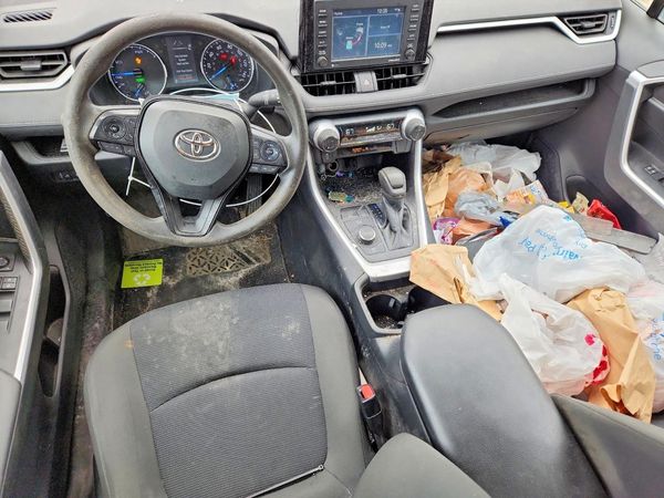 2021 TOYOTA RAV4 LE HV