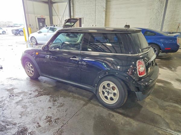 2013 MINI COOPER