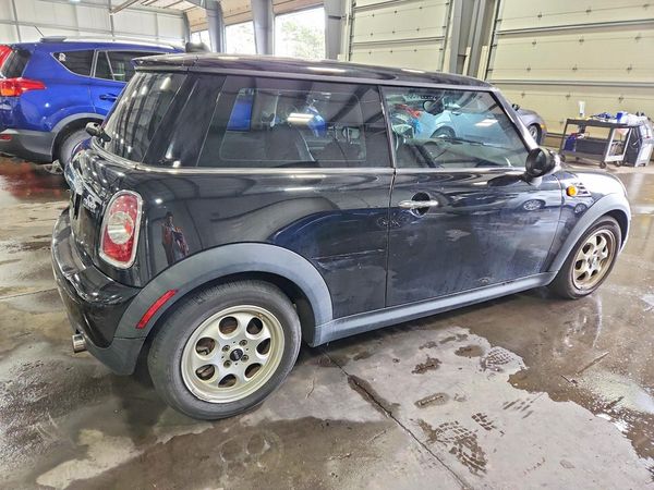 2013 MINI COOPER