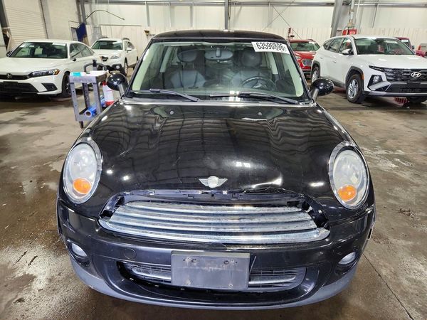 2013 MINI COOPER