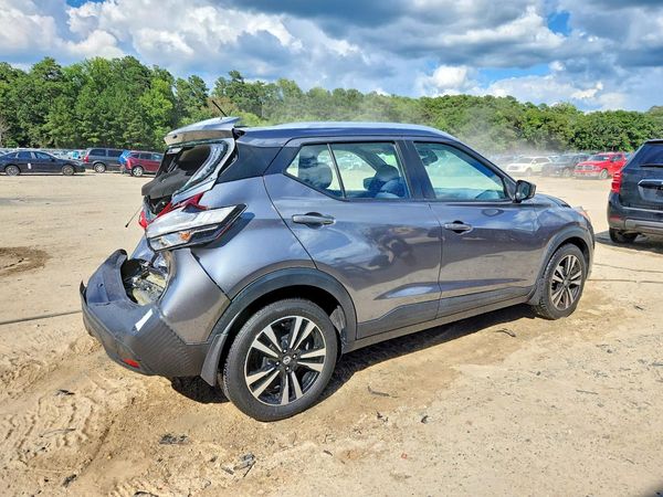 2020 NISSAN KICKS