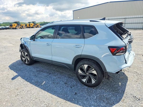 2025 VOLKSWAGEN TAOS 4Motion SE