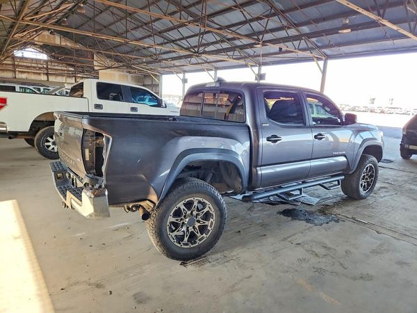2017 TOYOTA TACOMA