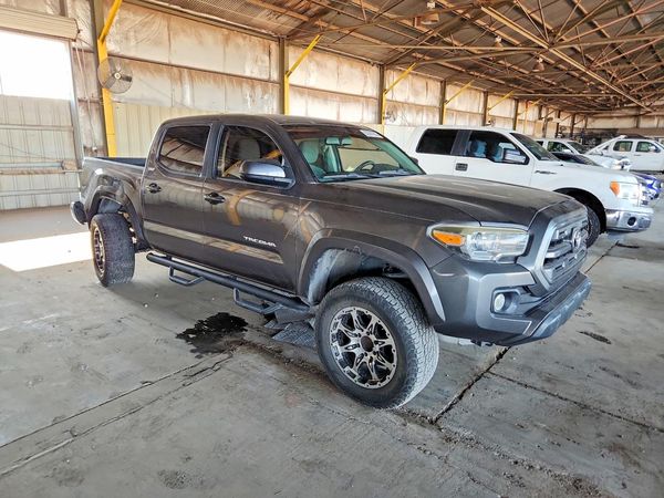 2017 TOYOTA TACOMA