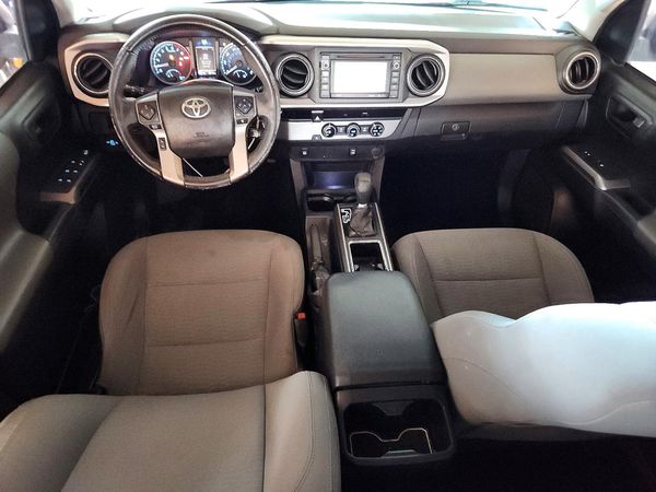 2017 TOYOTA TACOMA