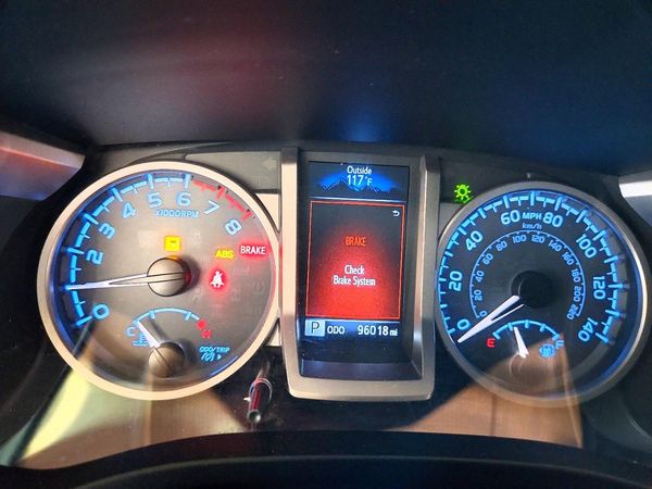 2017 TOYOTA TACOMA