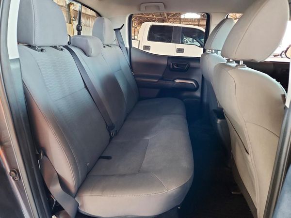 2017 TOYOTA TACOMA