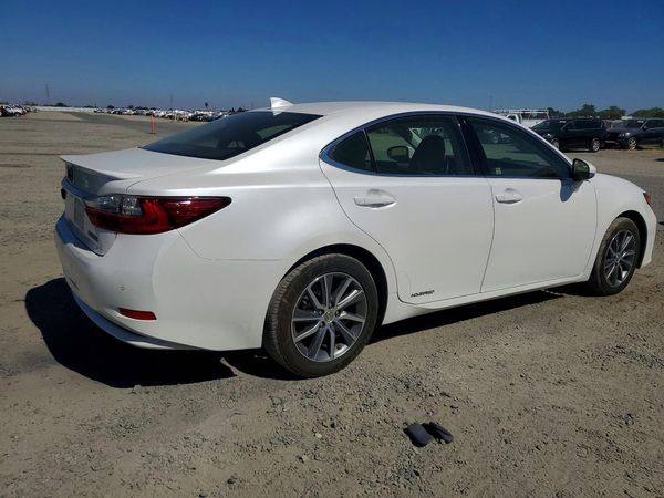 2016 LEXUS ES 300h