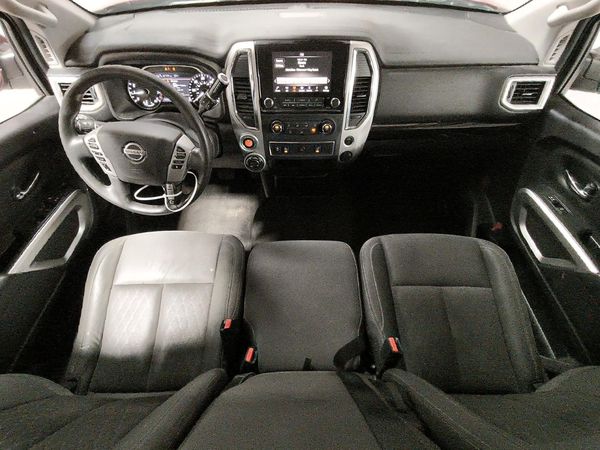 2021 NISSAN TITAN Crew Cab
