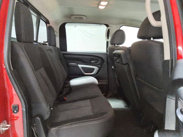 2021 NISSAN TITAN Crew Cab