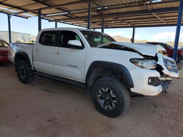 2017 TOYOTA TACOMA