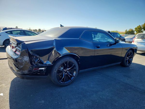 2016 DODGE CHALLENGER SXT