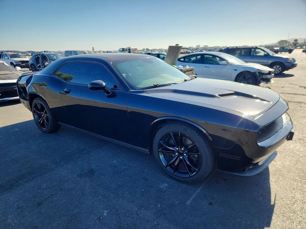 2016 DODGE CHALLENGER SXT