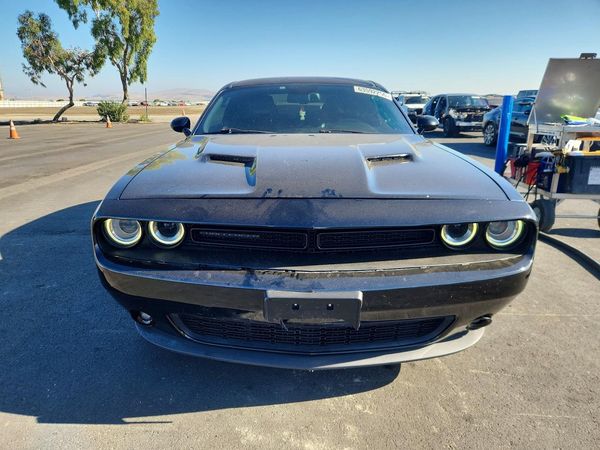 2016 DODGE CHALLENGER SXT