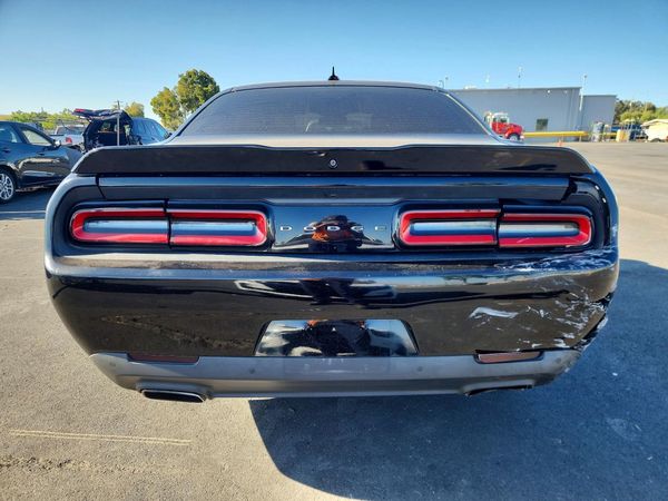 2016 DODGE CHALLENGER SXT
