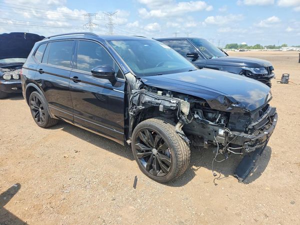 2020 VOLKSWAGEN TIGUAN 4Motion SE, 4Motion SEL — Passenger 3/4