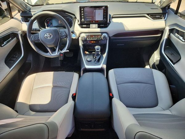 2020 TOYOTA RAV4
