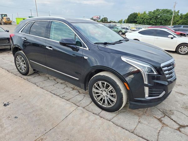 2017 CADILLAC XT5 Luxury