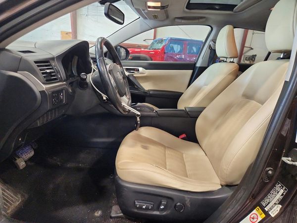 2013 LEXUS CT 200h