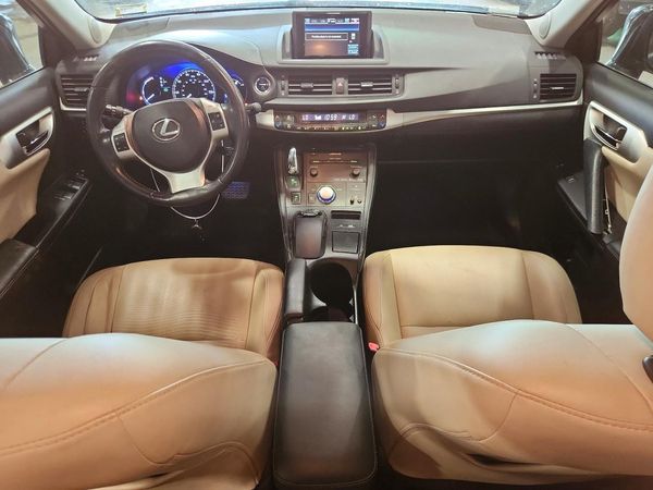 2013 LEXUS CT 200h