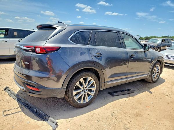 2018 MAZDA CX-9 Signature