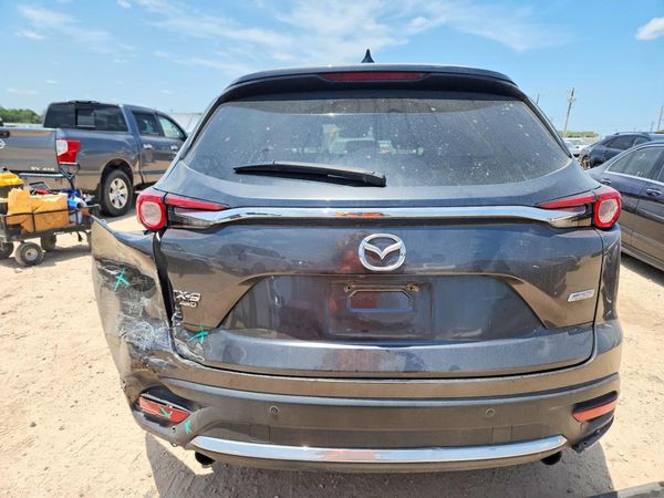 2018 MAZDA CX-9 Signature