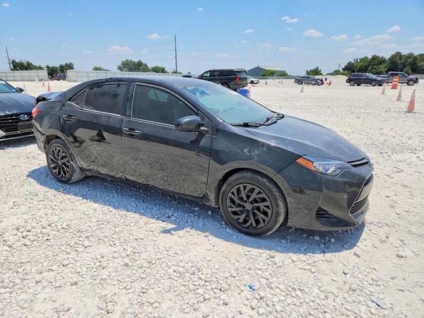 2018 TOYOTA COROLLA