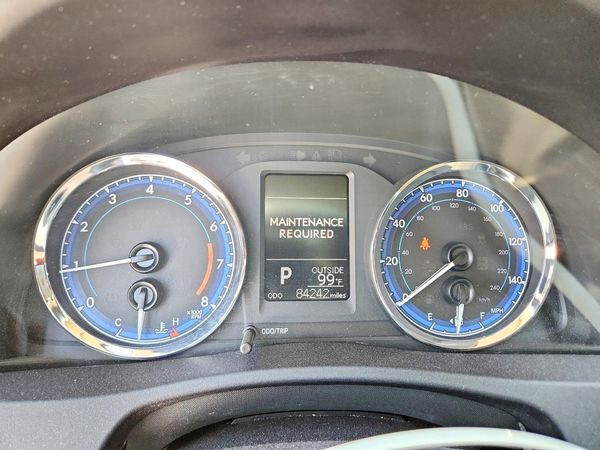 2018 TOYOTA COROLLA