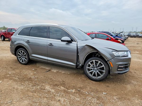 2017 AUDI Q7 quattro Premium Plus
