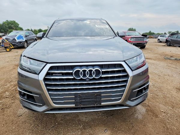 2017 AUDI Q7 quattro Premium Plus