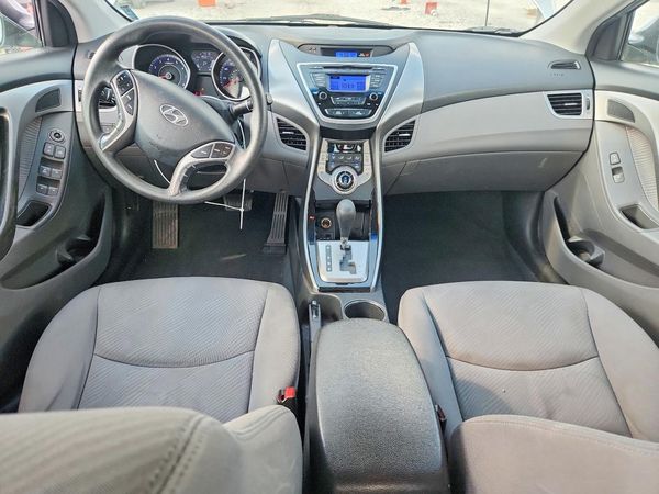 2013 HYUNDAI ELANTRA