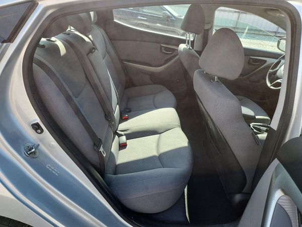 2013 HYUNDAI ELANTRA