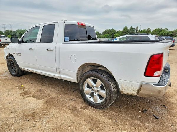 2015 RAM 1500 SLT