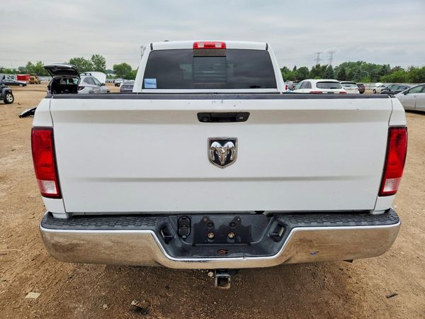 2015 RAM 1500 SLT
