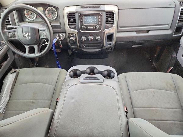 2015 RAM 1500 SLT