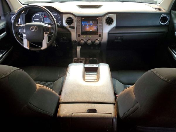 2016 TOYOTA TUNDRA SR/SR5