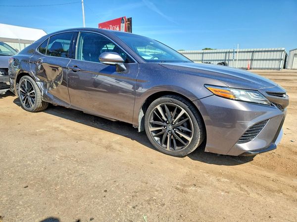 2018 TOYOTA CAMRY XSE
